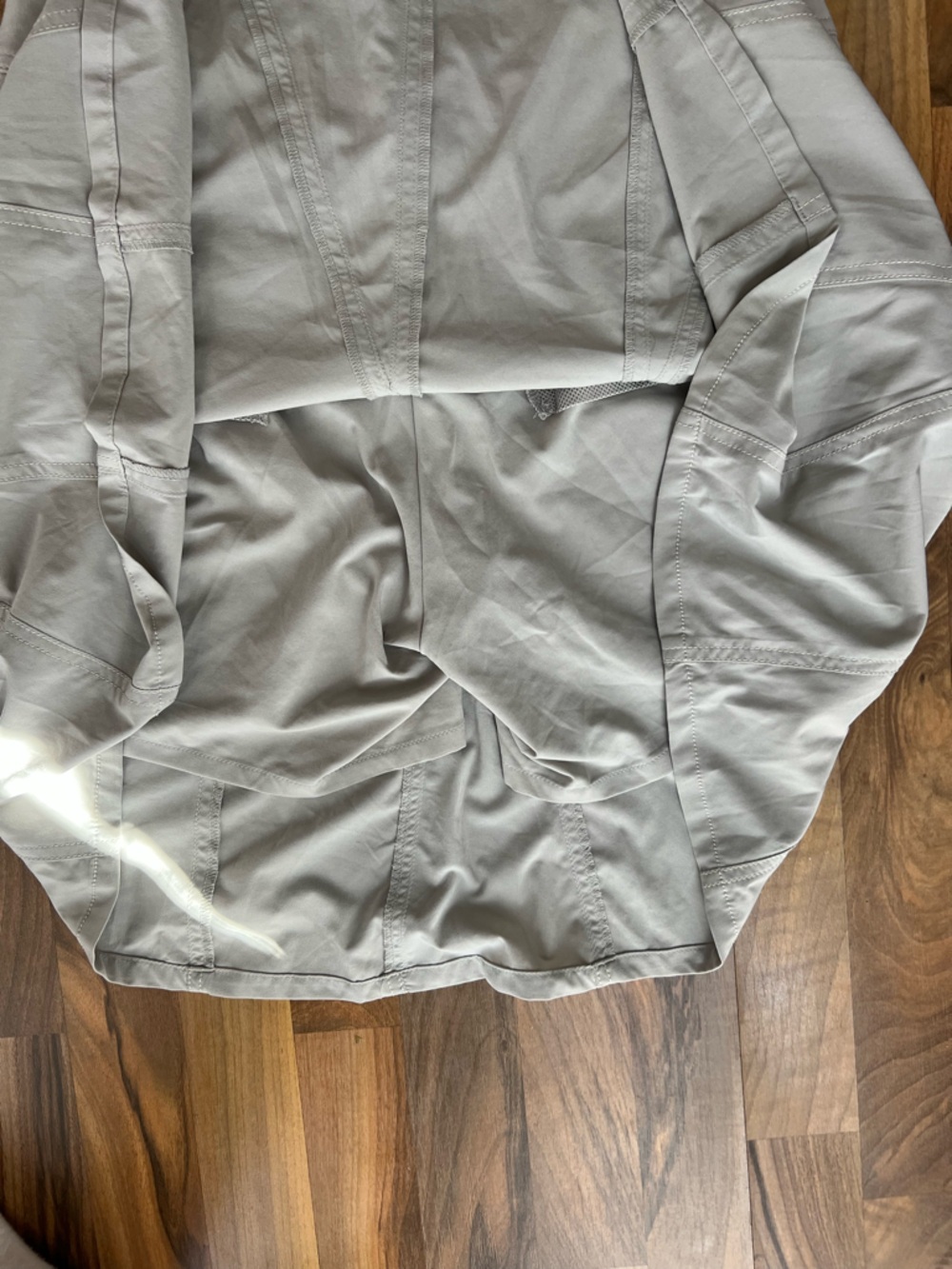 Athleta light gray / cream pleated skort, size 10, EUC - Picture 7 of 9